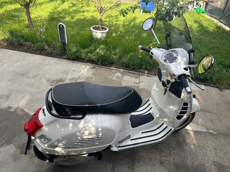 Vespa GTS GTS300ie.Инджекцион. ТОП СЪСТОЯНИЕ, снимка 3 - Мотоциклети и мототехника - 50154066