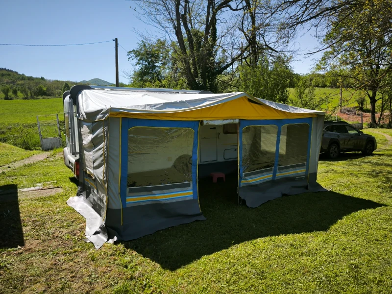 Каравана Knaus Sudwind 500, снимка 8 - Каравани и кемпери - 52372347