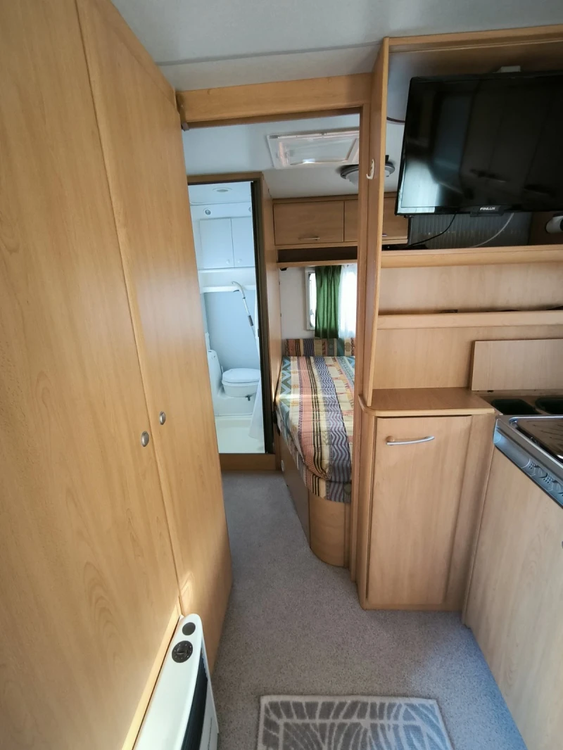 Каравана Knaus Sudwind 500, снимка 16 - Каравани и кемпери - 52372347