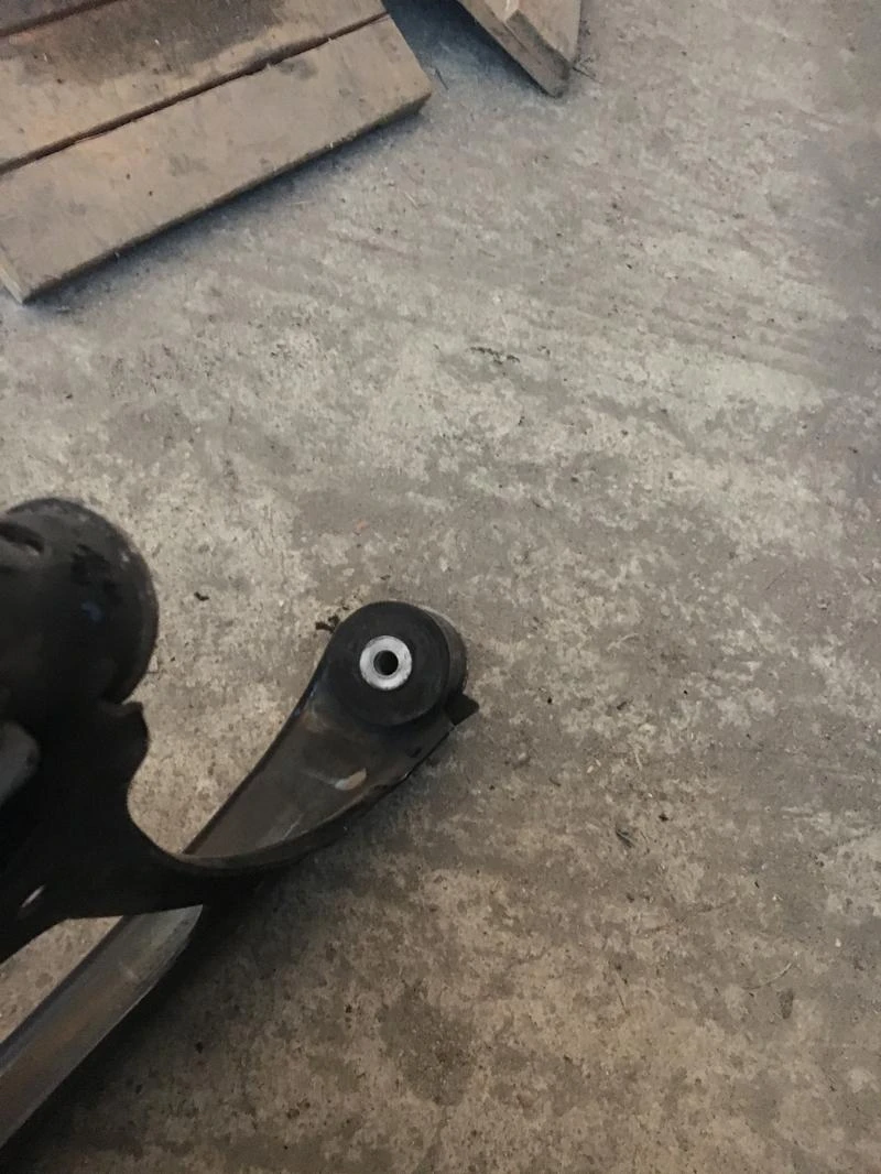 Ходова част за Audi Q7, снимка 2 - Части - 53556491