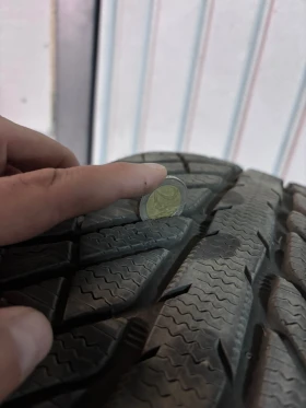 Гуми Зимни 235/60R18, снимка 6