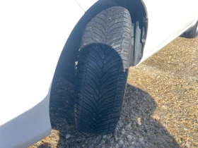 Toyota Yaris 1.4 D4D 90кс, снимка 17