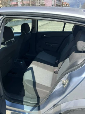 Opel Astra 1.7 CDTI - Напълно обслужена, снимка 6