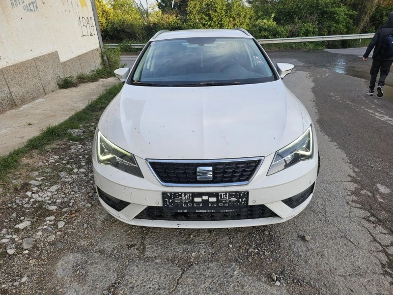 Seat Leon 1.6tdi Лед Ксенон Наеи, снимка 1 - Автомобили и джипове - 46668168