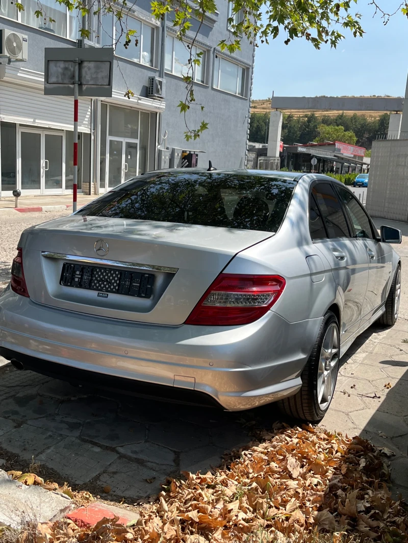 Mercedes-Benz C 220 AMG packet Avantgarde Navi , снимка 5 - Автомобили и джипове - 47113938