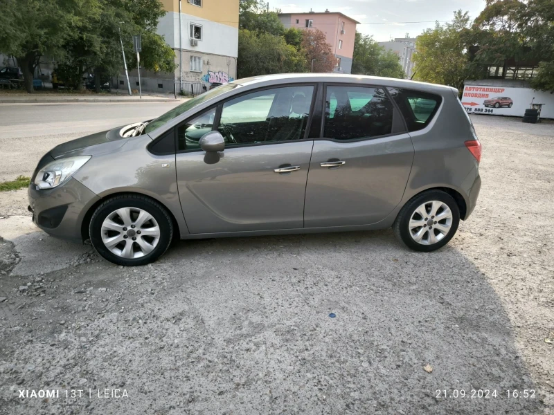 Opel Meriva 1.7cdti, снимка 8 - Автомобили и джипове - 47315860