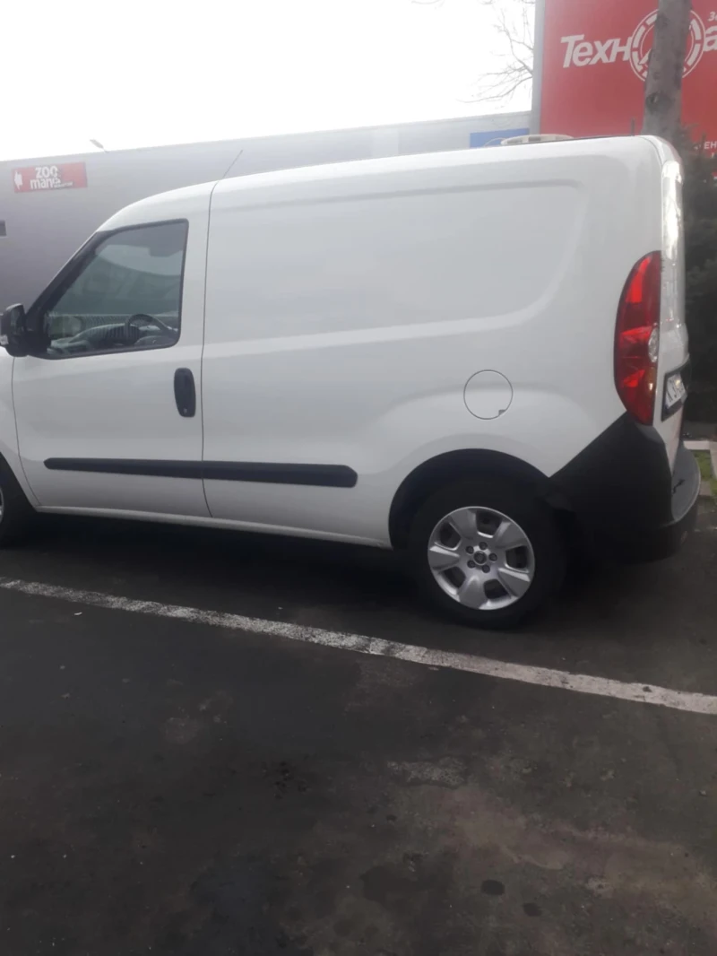 Fiat Doblo 1.3 multijet, снимка 4 - Автомобили и джипове - 47880210