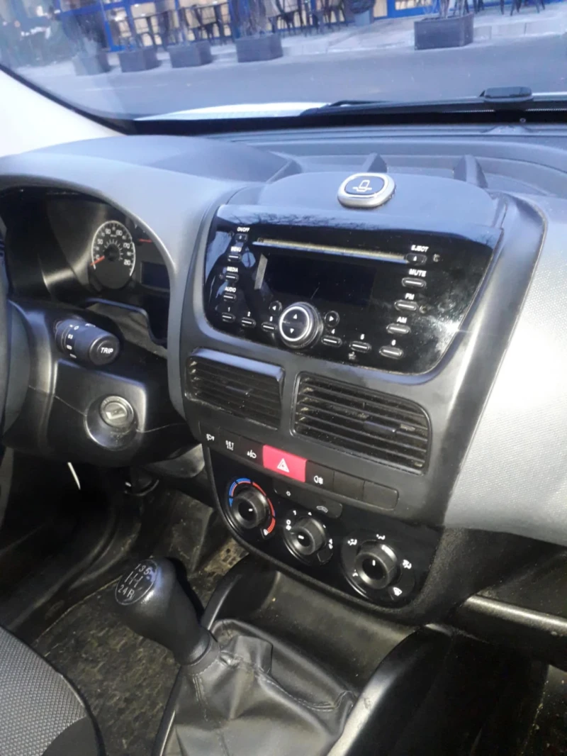 Fiat Doblo 1.3 multijet, снимка 8 - Автомобили и джипове - 47880210