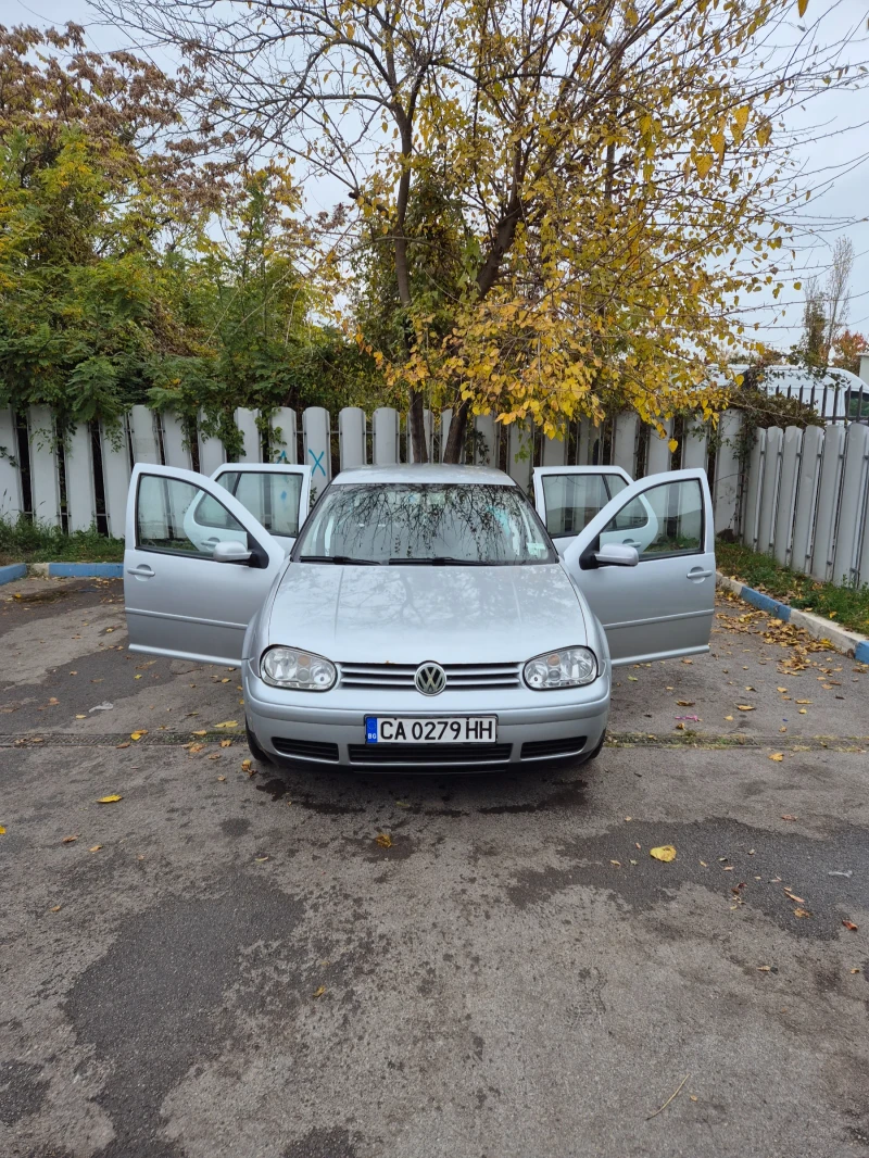 VW Golf 1.6 16V, снимка 1 - Автомобили и джипове - 47896560