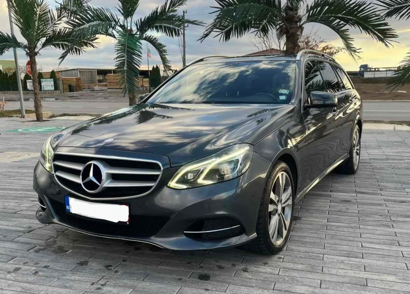 Mercedes-Benz E 350 4MATIC* Камера* Bluetec , снимка 1 - Автомобили и джипове - 48080741