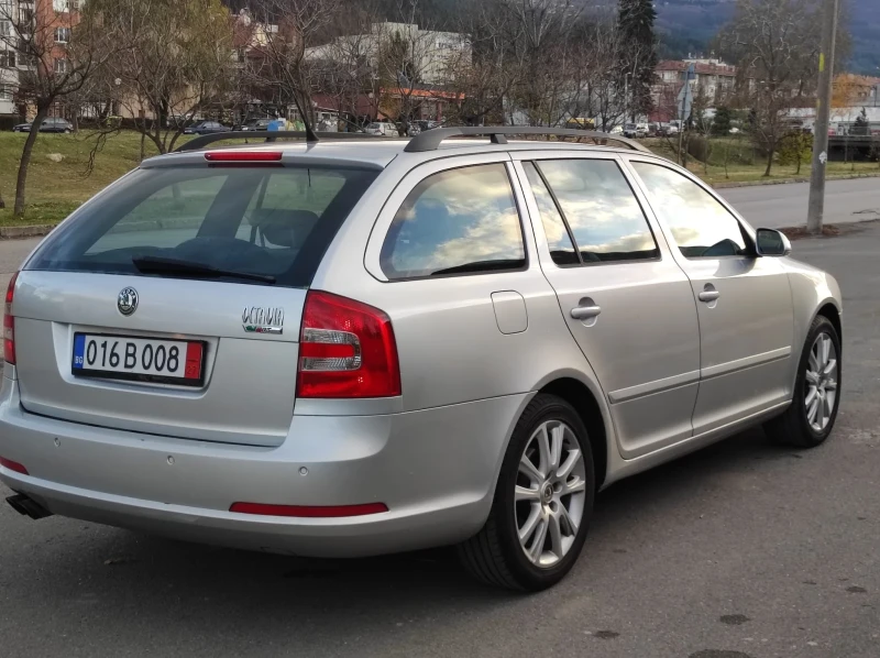 Skoda Octavia 2.0 VRS , снимка 7 - Автомобили и джипове - 48665778