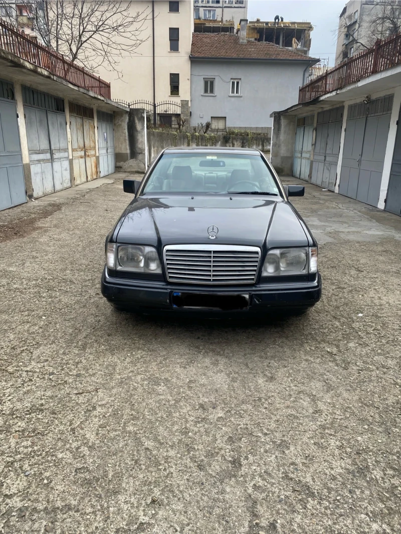 Mercedes-Benz 124 2.3 16V, снимка 1 - Автомобили и джипове - 49148822