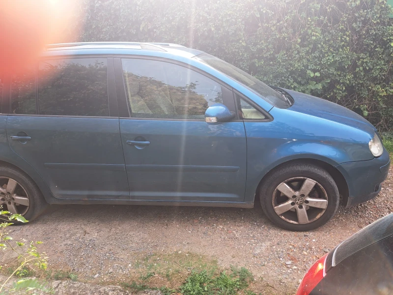 VW Touran Tauran, снимка 6 - Автомобили и джипове - 53214637