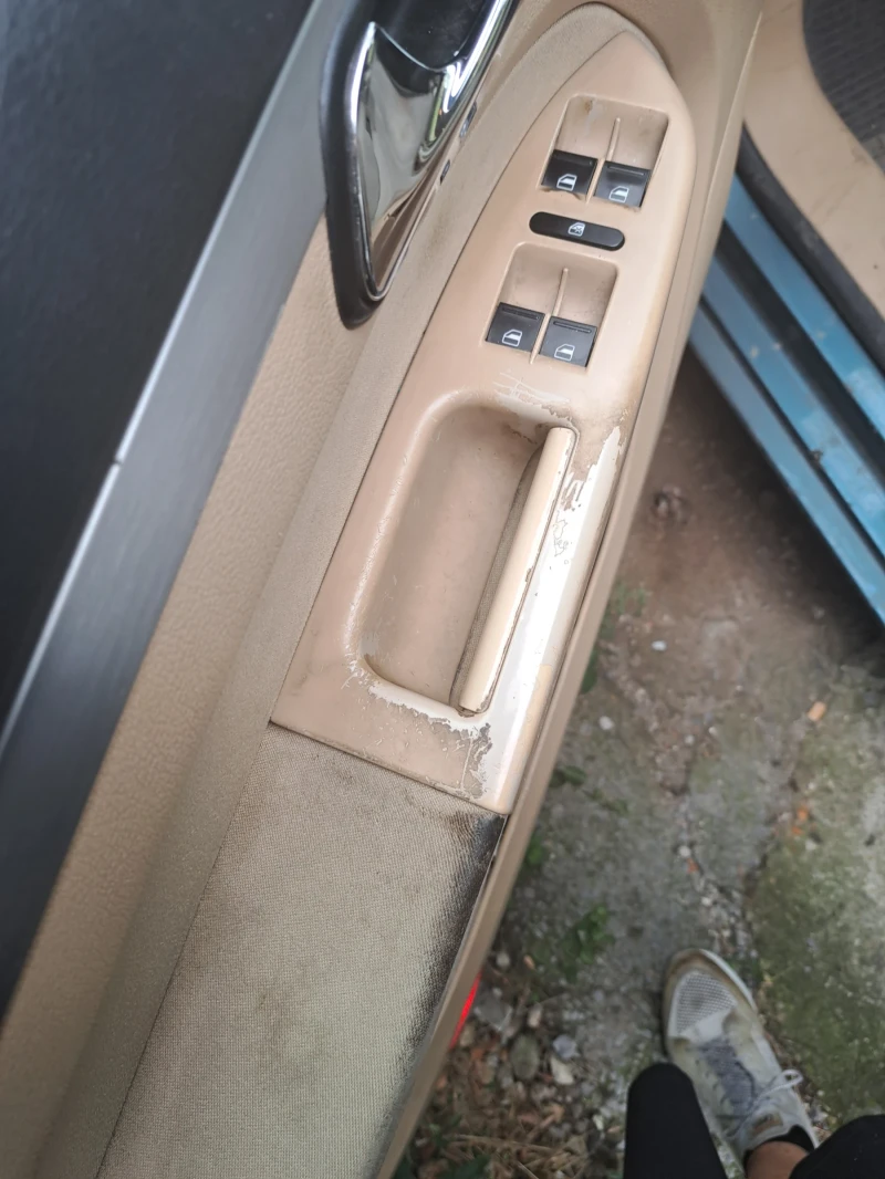 VW Touran Tauran, снимка 9 - Автомобили и джипове - 53214637