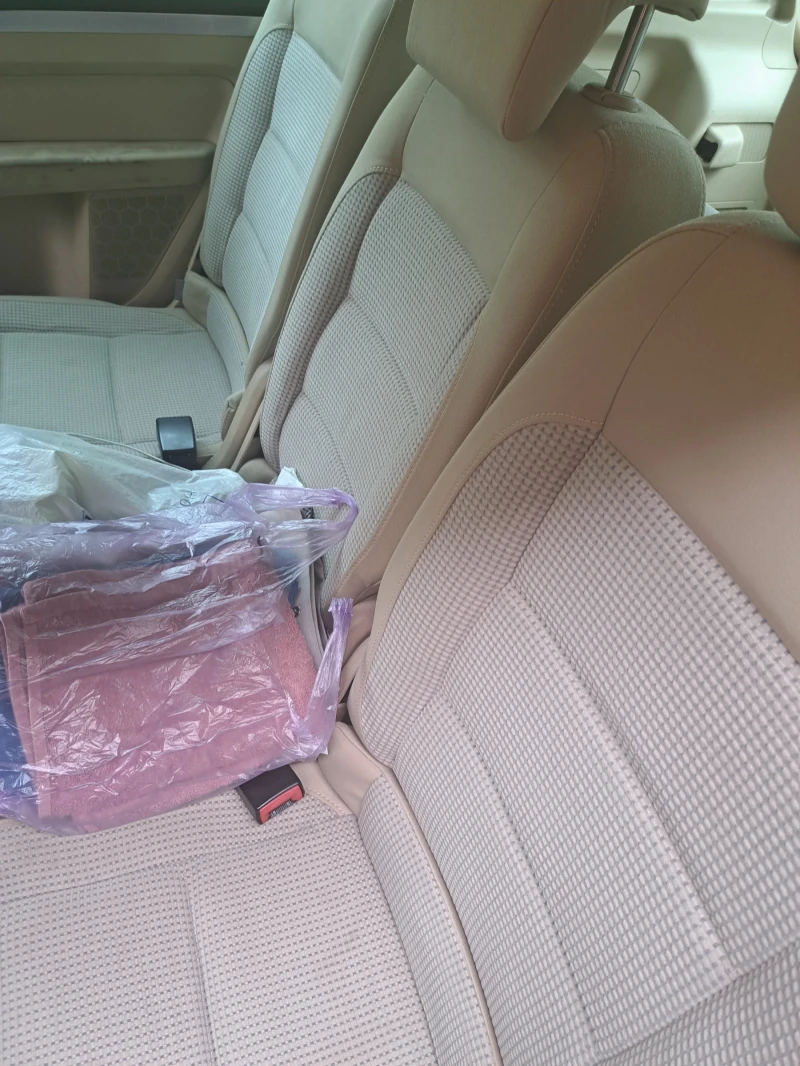 VW Touran Tauran, снимка 12 - Автомобили и джипове - 53214637