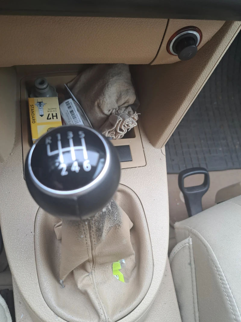 VW Touran Tauran, снимка 2 - Автомобили и джипове - 53214637