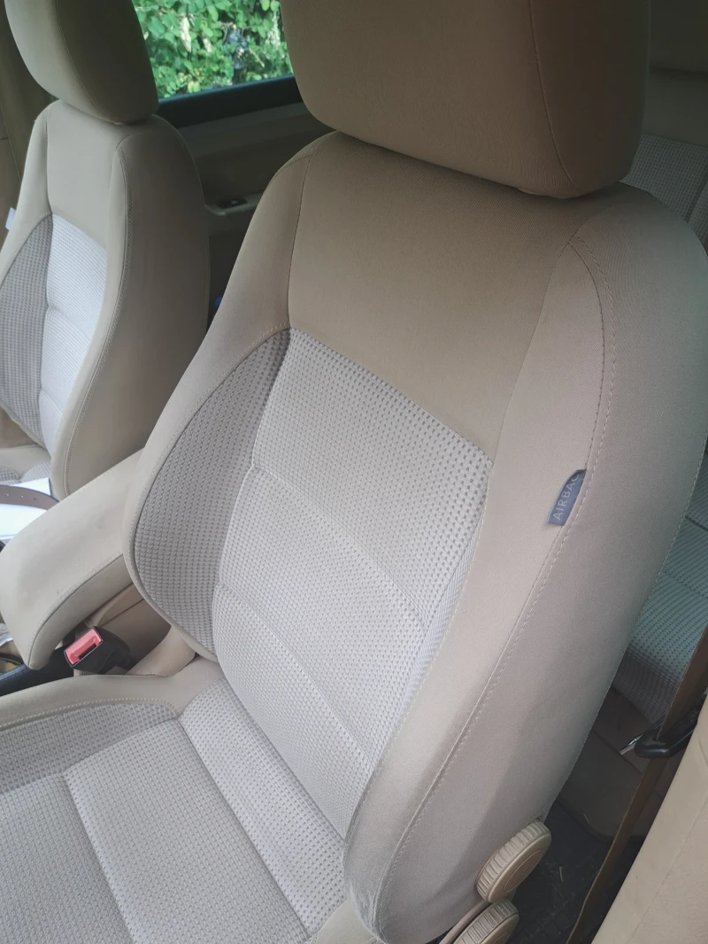 VW Touran Tauran, снимка 11 - Автомобили и джипове - 53214637