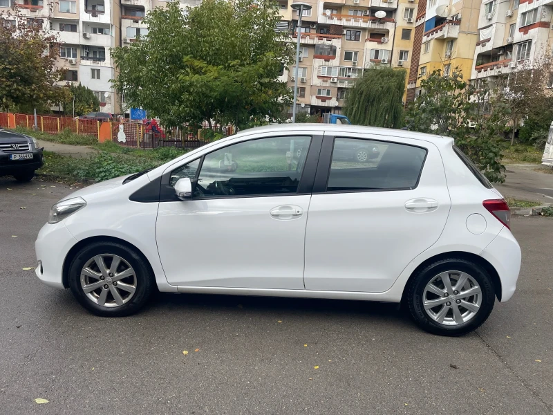 Toyota Yaris 1.4 D4D 90кс, снимка 3 - Автомобили и джипове - 52170804