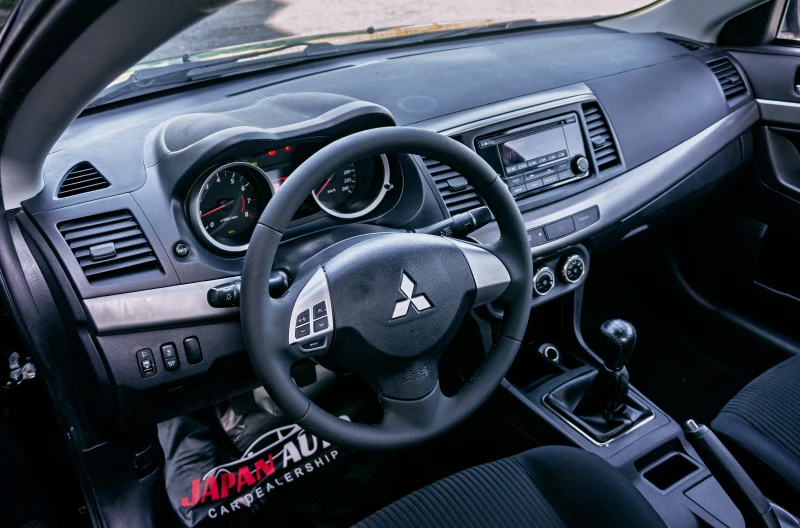 Mitsubishi Lancer 1.6i 117hp С ГАРАНЦИЯ!!! ТОП! , снимка 6 - Автомобили и джипове - 52235880