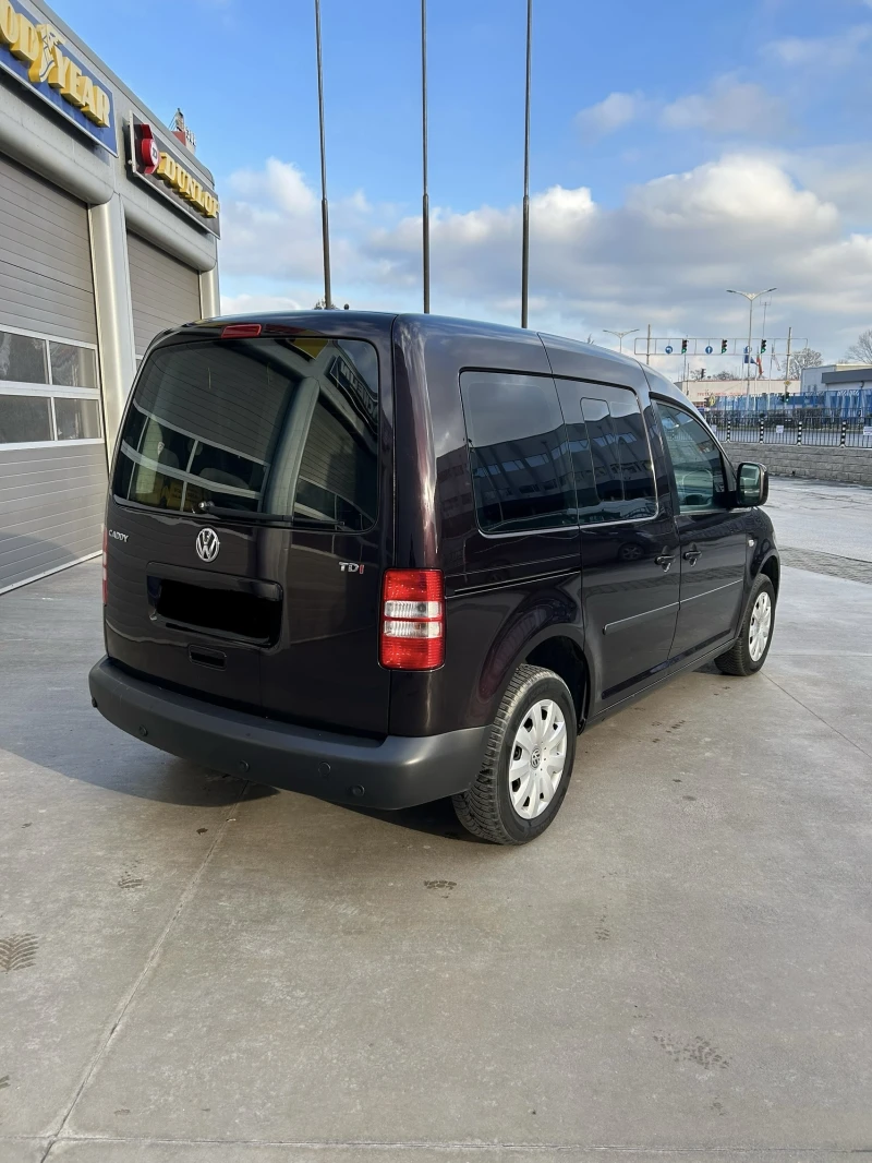 VW Caddy 1.6, снимка 5 - Автомобили и джипове - 53062892