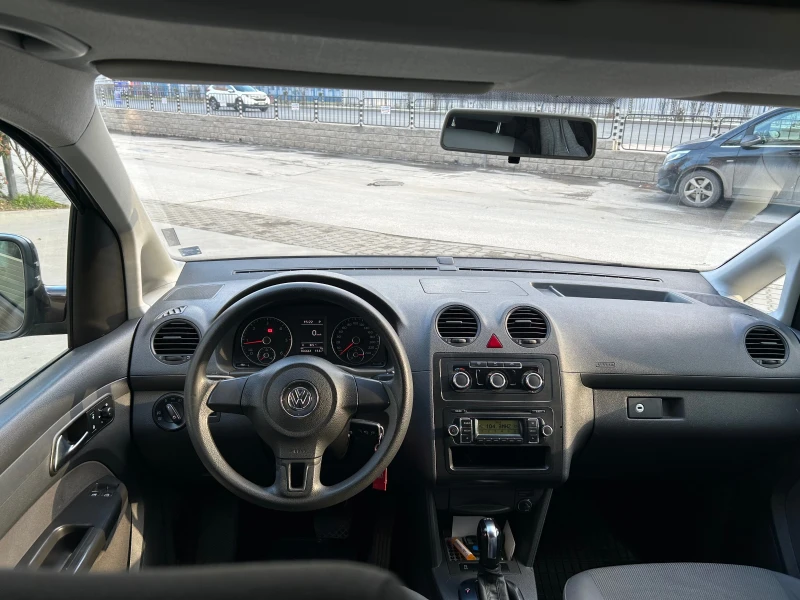 VW Caddy 1.6, снимка 10 - Автомобили и джипове - 53062892