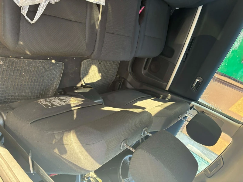 Toyota Corolla verso, снимка 12 - Автомобили и джипове - 53192382