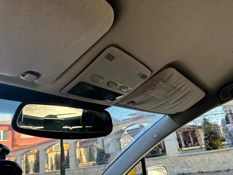 Toyota Corolla verso, снимка 10 - Автомобили и джипове - 53192382