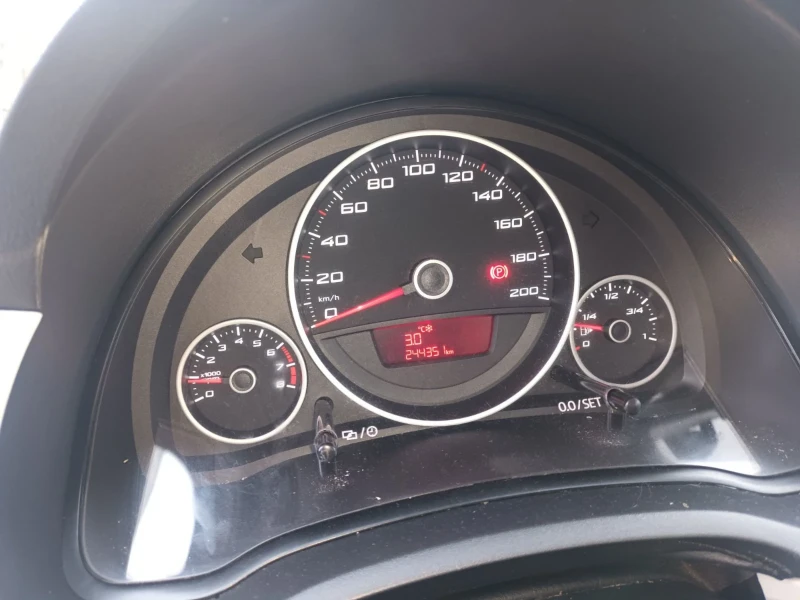 Seat Mii, снимка 14 - Автомобили и джипове - 53197227