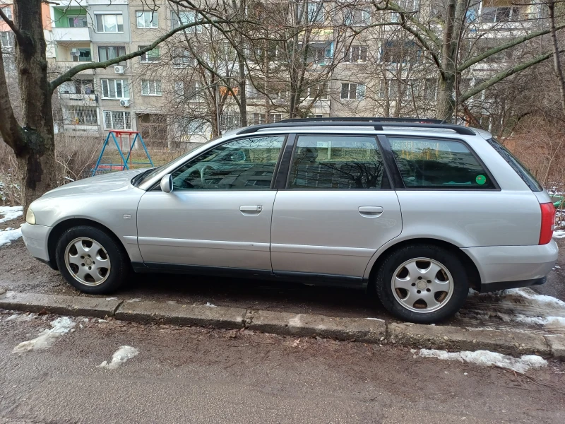 Audi A4 Avant 2.8 V6 quattro Tiptronic, снимка 8 - Автомобили и джипове - 53358730