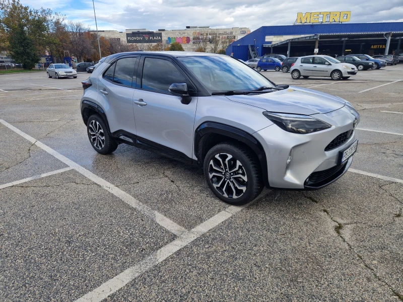 Toyota Yaris Cross Black Edition - 43500 лв. / 22241.20 € - 96215853 1