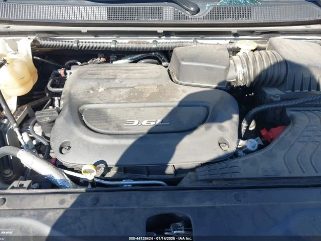 Chrysler Pacifica TOURING L, снимка 12 - Автомобили и джипове - 53467269