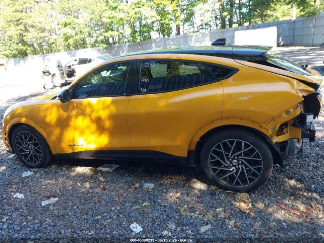 Ford Mustang Mach-E GT* AWD* КОЖА* ПОДГРЕВ* ПАНОРАМА* 360, снимка 12 - Автомобили и джипове - 55513159