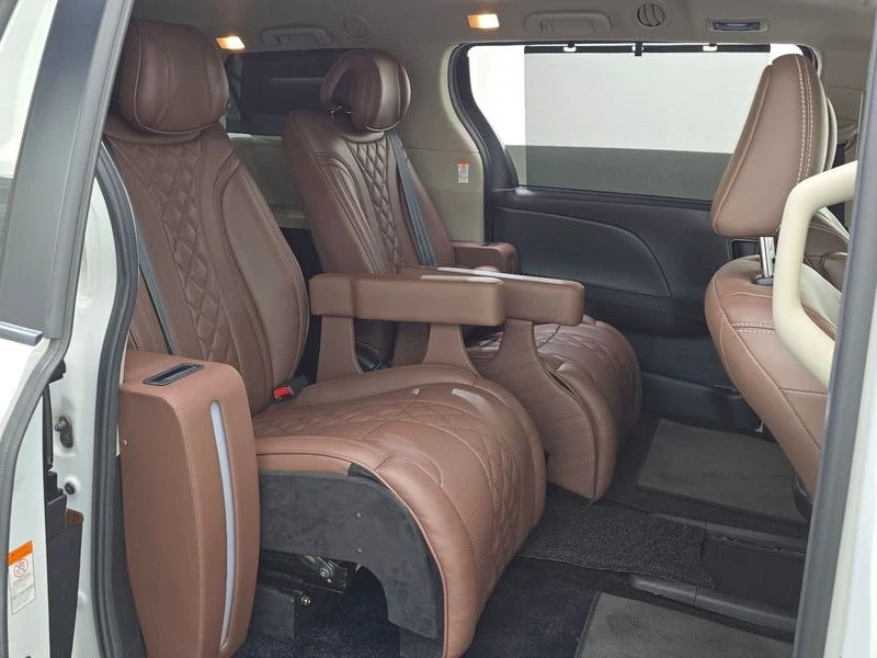 Toyota Sienna 3.5 2GR Automatic КРАЙНА ЦЕНА: 24132 EUR, снимка 11 - Автомобили и джипове - 55966880