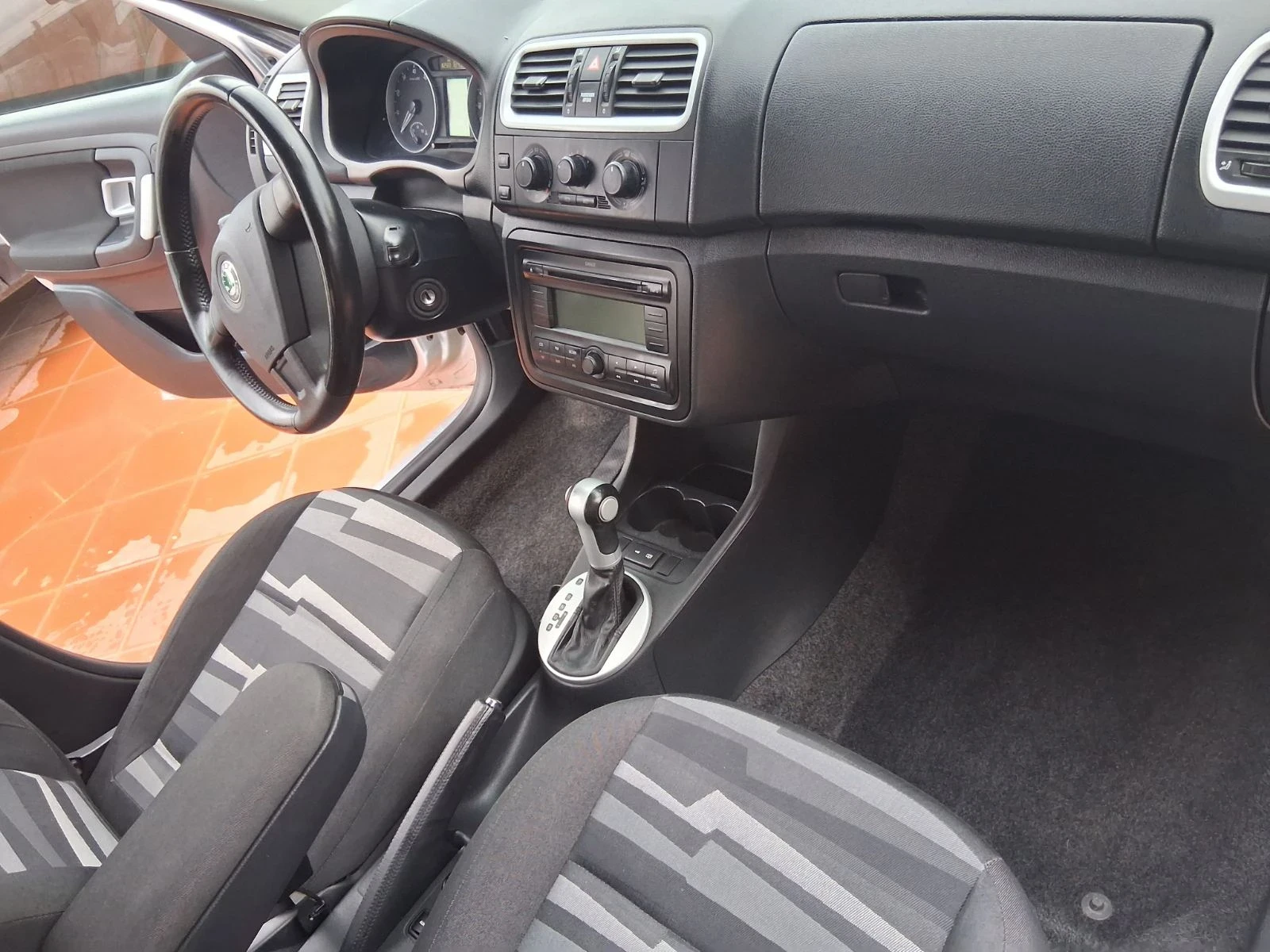 Skoda Fabia  - изображение 6