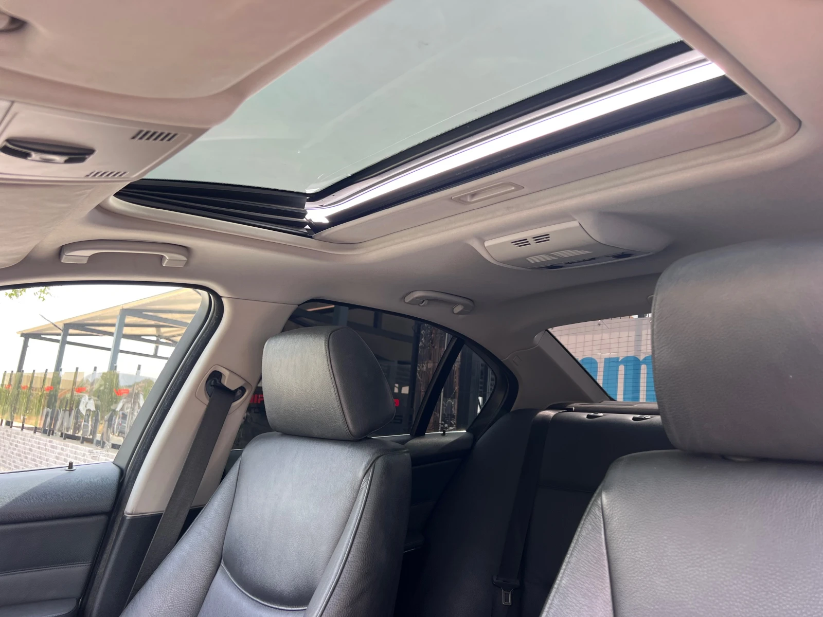 BMW 325 i NAVI/DISTRONIK/XENON/AVTOMAT/PODGREV/KOJA/FULL - изображение 10