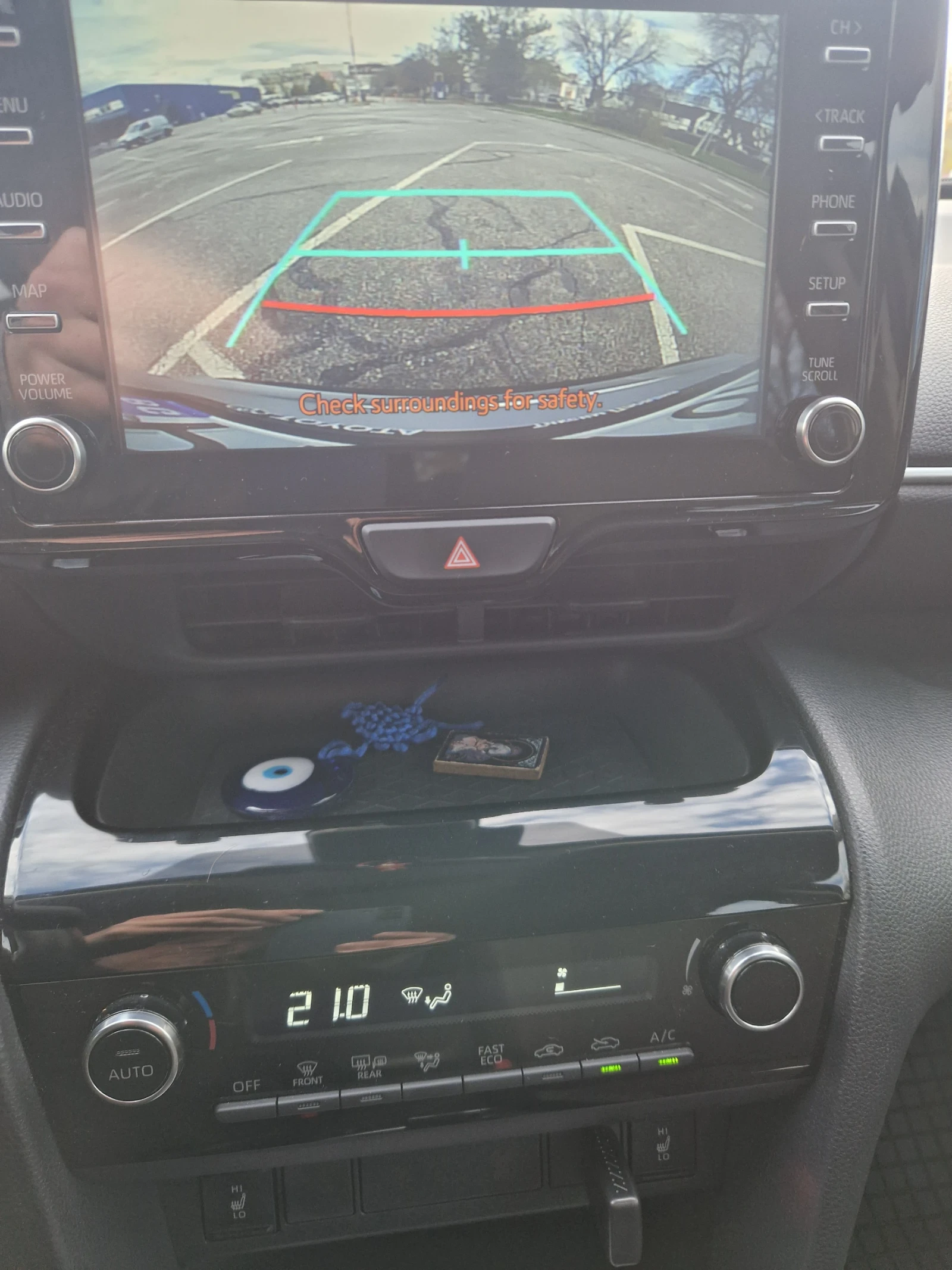 Toyota Yaris Cross Black Edition - изображение 6