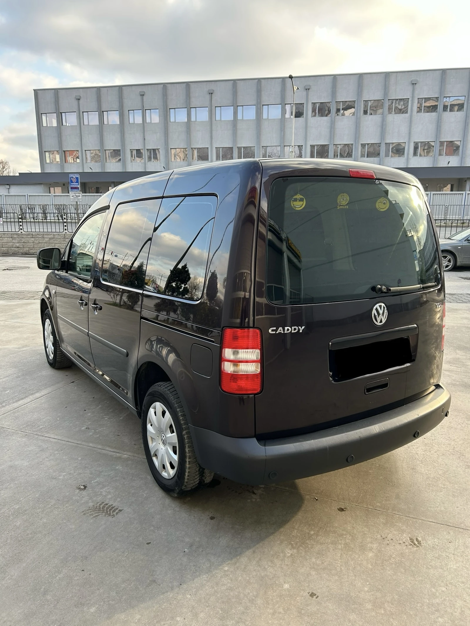 VW Caddy 1.6 - изображение 4