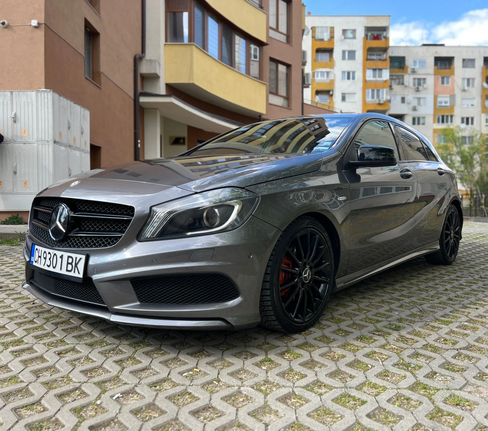 Mercedes-Benz A 180 AMG, снимка 2 - Автомобили и джипове - 53093721