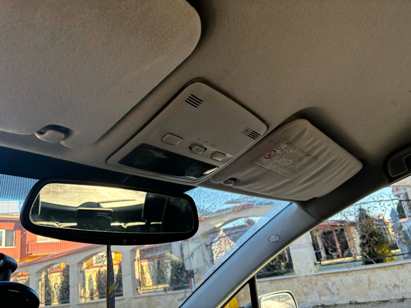 Toyota Corolla verso  - изображение 10