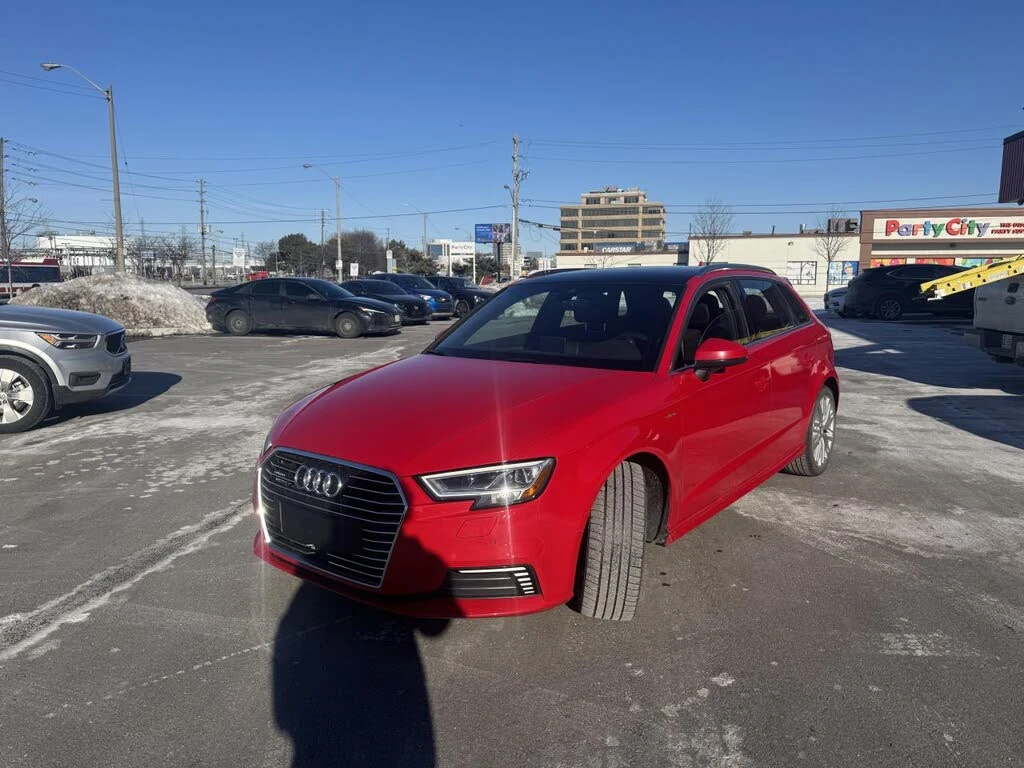 Audi A3 1.4T Prestige FWD АвтоКредит  (ЦЕНА ДО БГ) - изображение 2