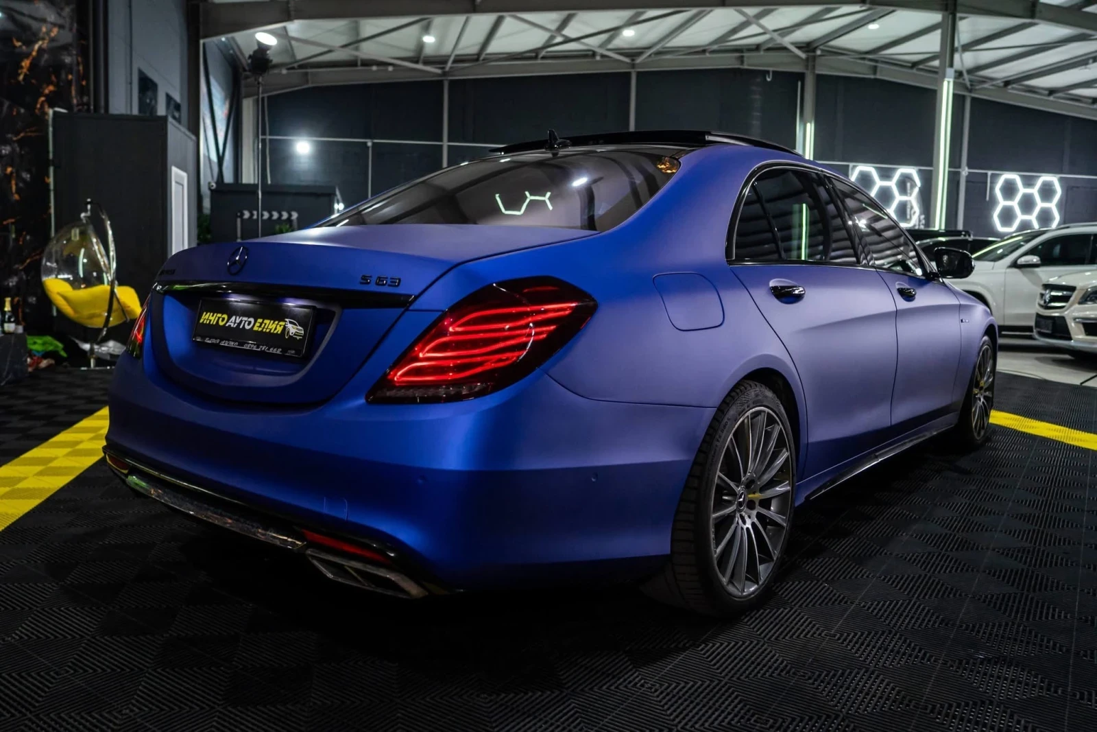 Mercedes-Benz S 500 LONG FULL AMG LINE LED ПАНО ЛИЗИНГ 100%, снимка 10 - Автомобили и джипове - 54109908