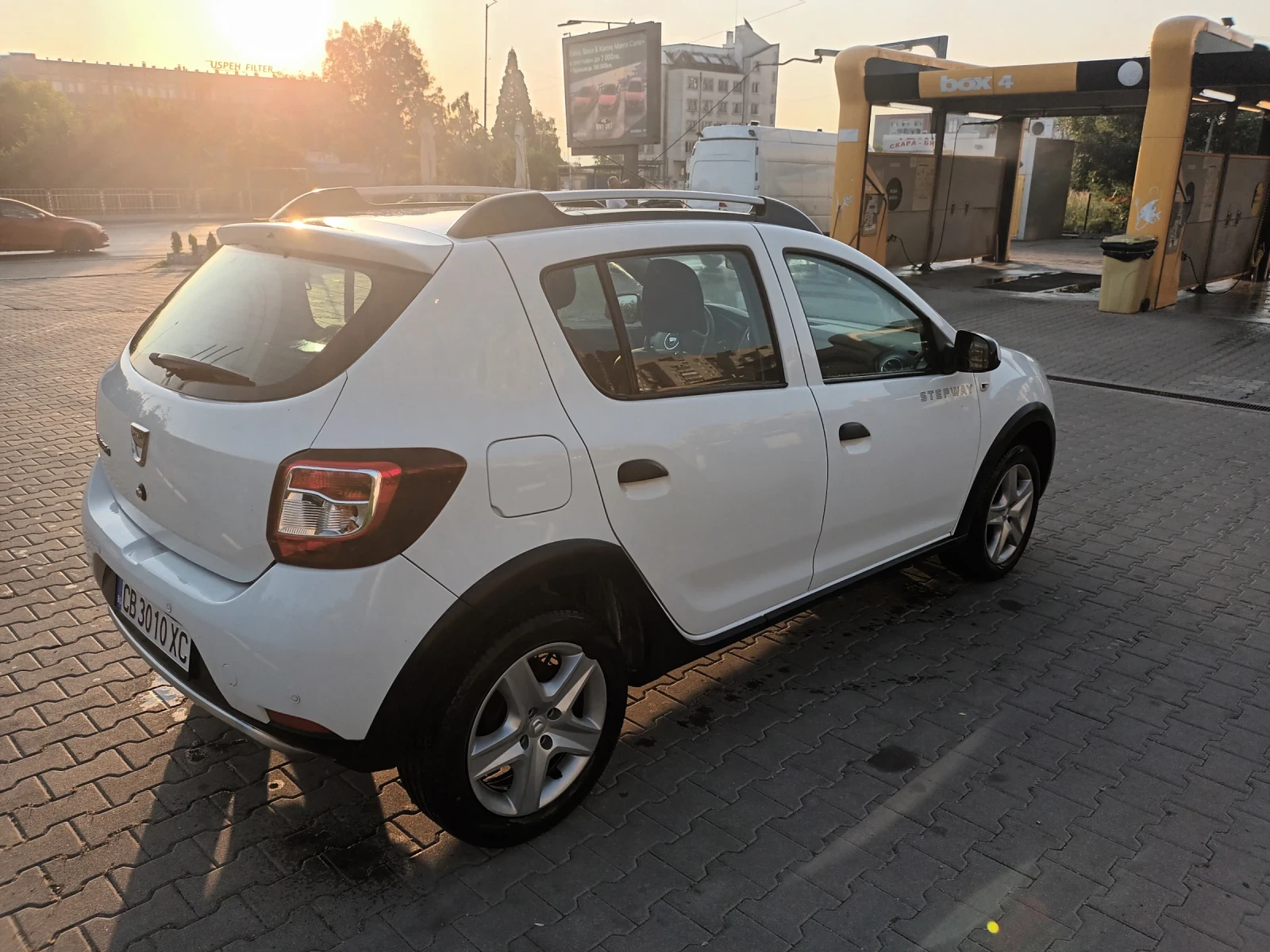 Dacia Sandero, снимка 3 - Автомобили и джипове - 54155939