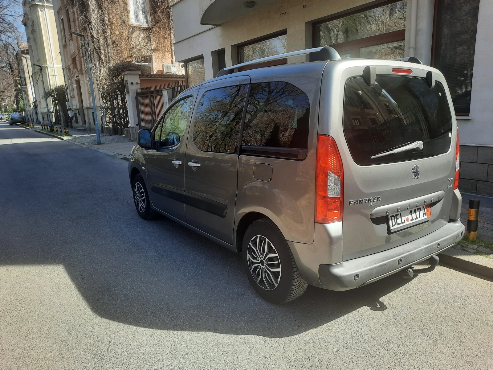 Peugeot Partner Confort, снимка 16 - Автомобили и джипове - 54207874