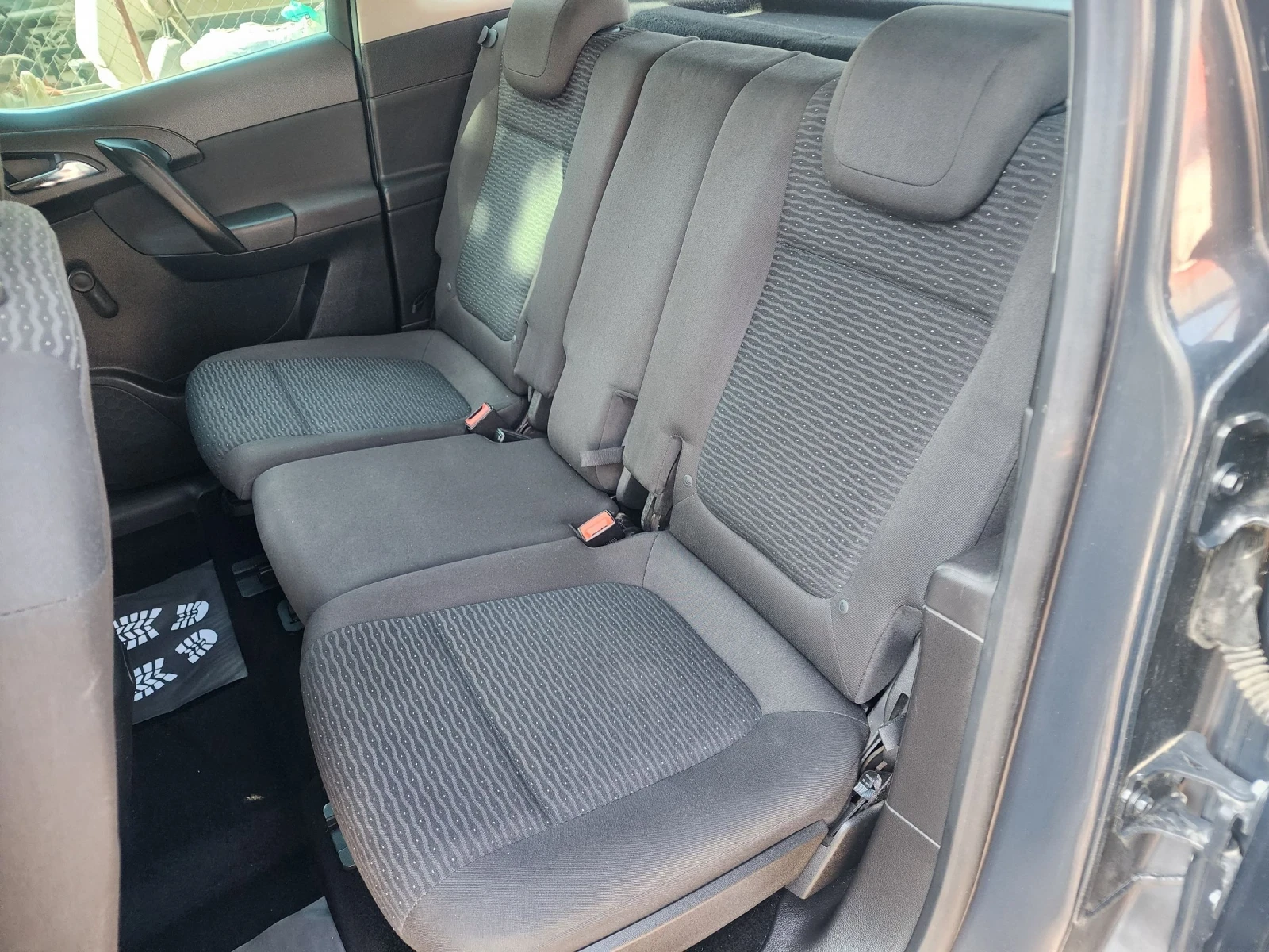 Opel Meriva 1.6CDTI Facelift, снимка 11 - Автомобили и джипове - 54561319