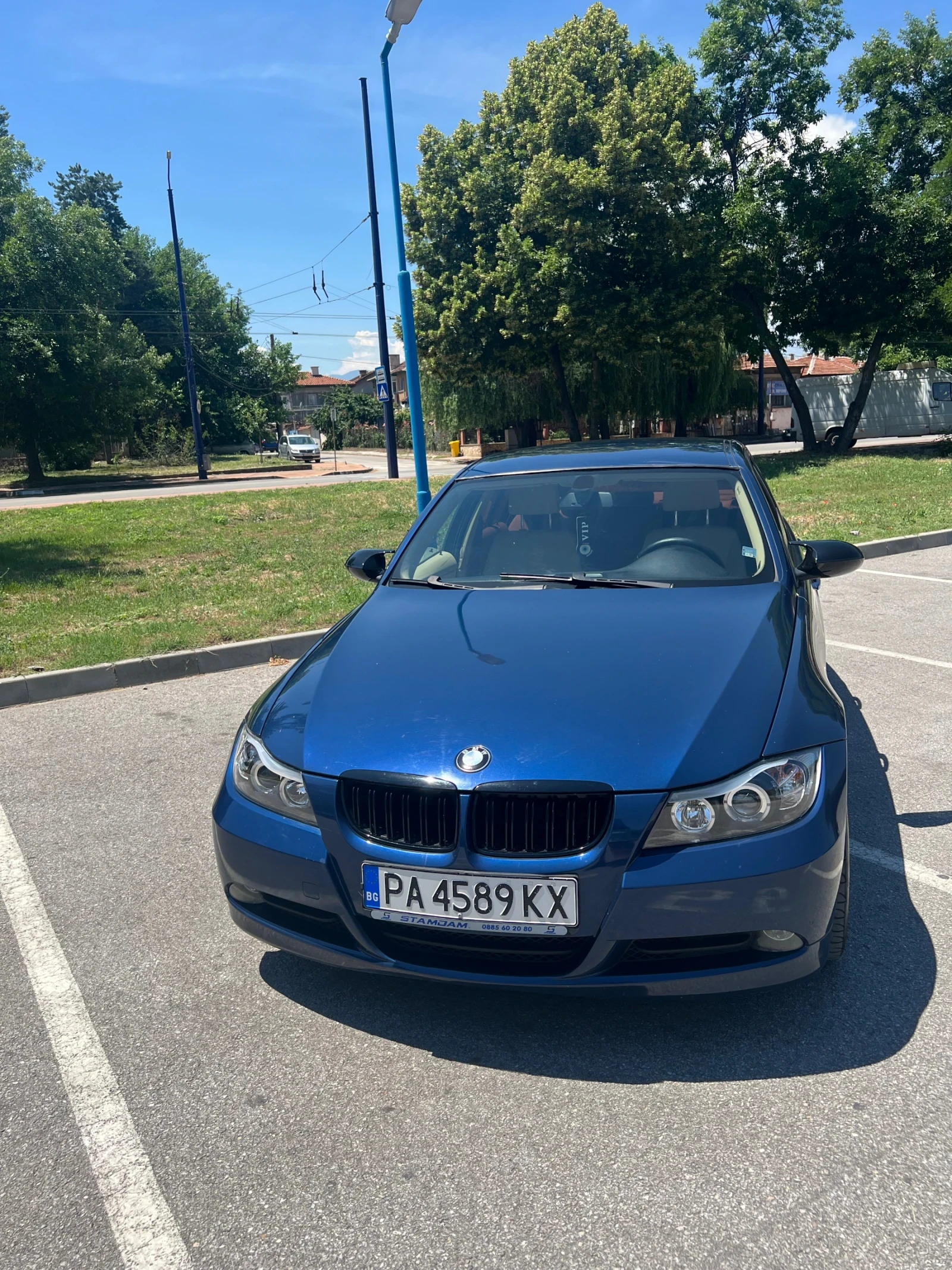 BMW 320