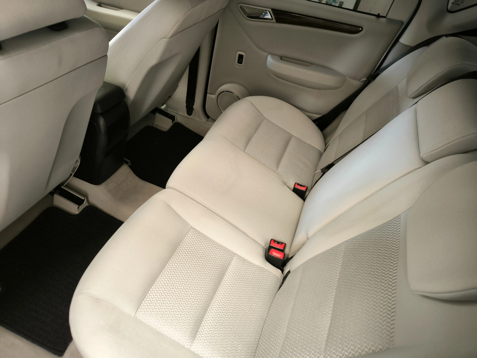 Mercedes-Benz A 180 2, 0CDi-109k.c.ABTOMAT, ПЕРФЕКЕН, 121000km, снимка 14 - Автомобили и джипове - 55019856