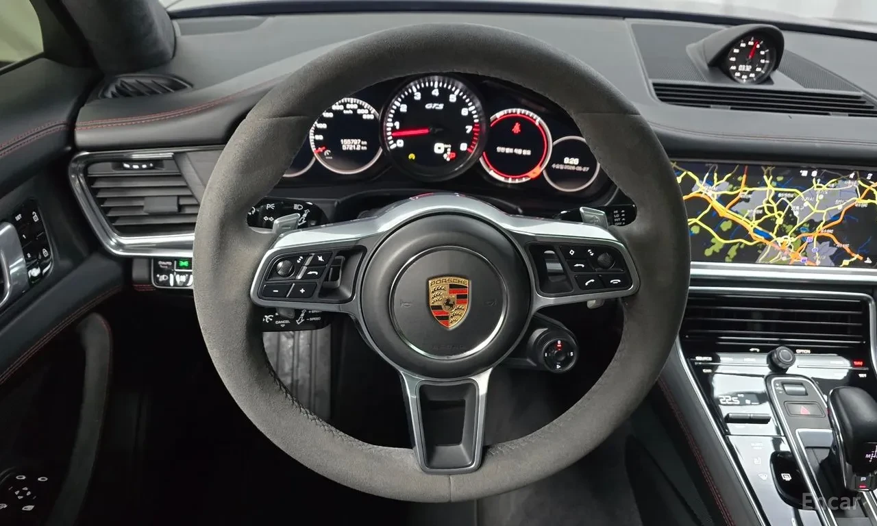 Porsche Panamera 4.0 GTS* V8* 360* , снимка 15 - Автомобили и джипове - 55542021