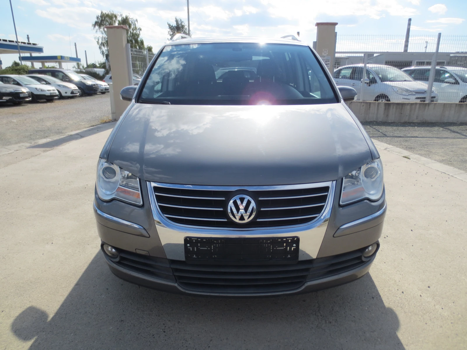 VW Touran 2.0TDI* DSG* 7ms., снимка 2 - Автомобили и джипове - 55727128