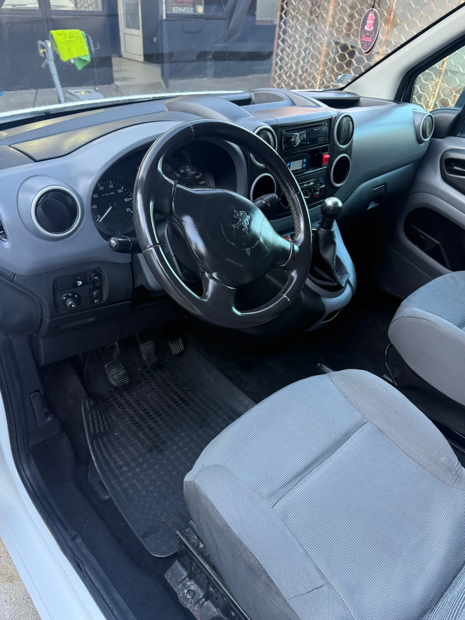 Peugeot Partner 1.6 HDI ХЛАДИЛНА, снимка 7 - Автомобили и джипове - 56069882