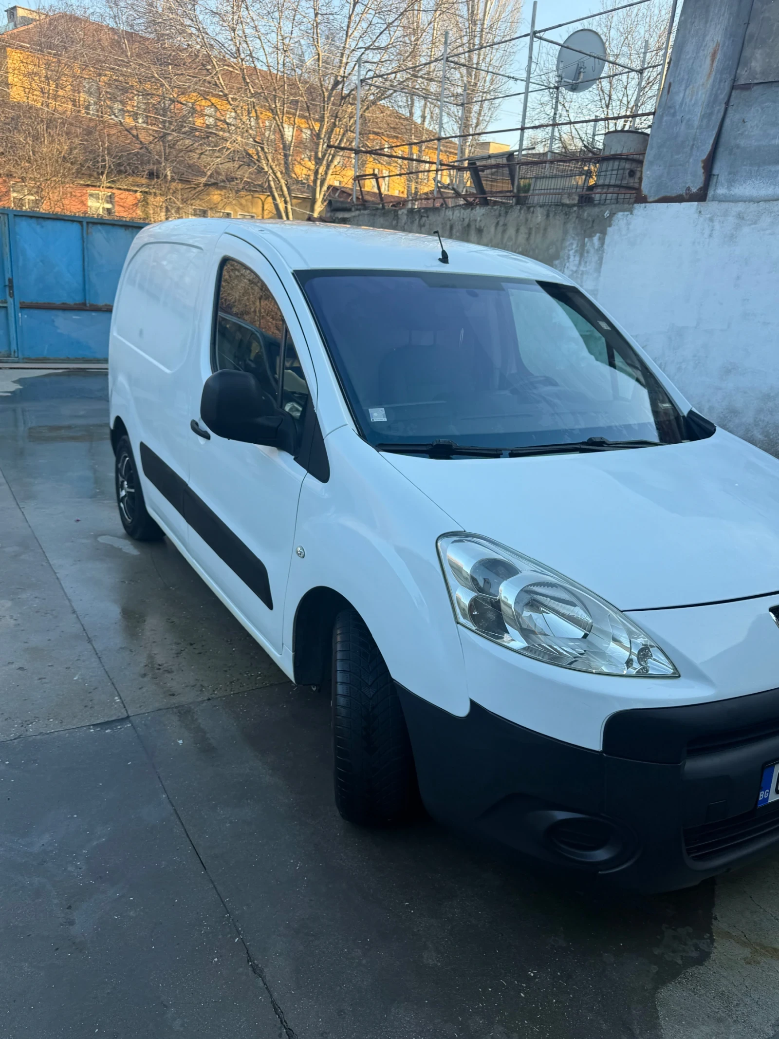 Peugeot Partner 1.6 HDI ХЛАДИЛНА, снимка 6 - Автомобили и джипове - 56069882